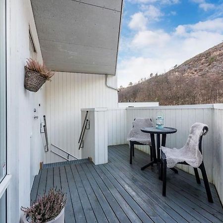 Stor Og Moderne Leilighet I Indre Arna Bergen Gratis Parkering!! エクステリア 写真